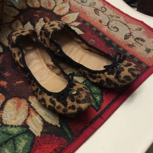 Leopard flats